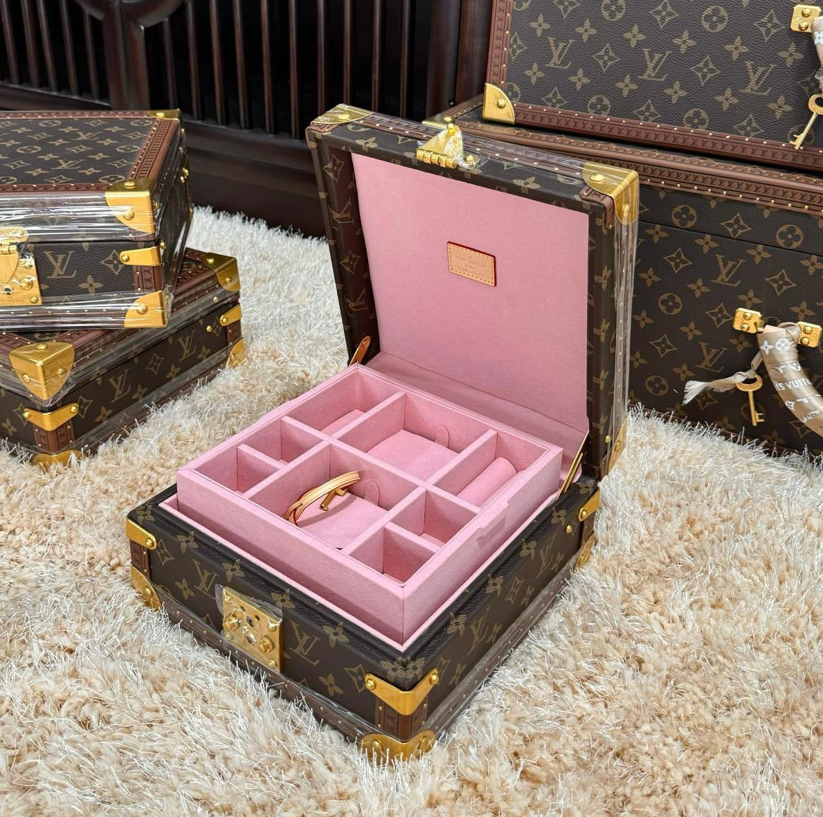 Custom LV Accessories Box Jewelry Box