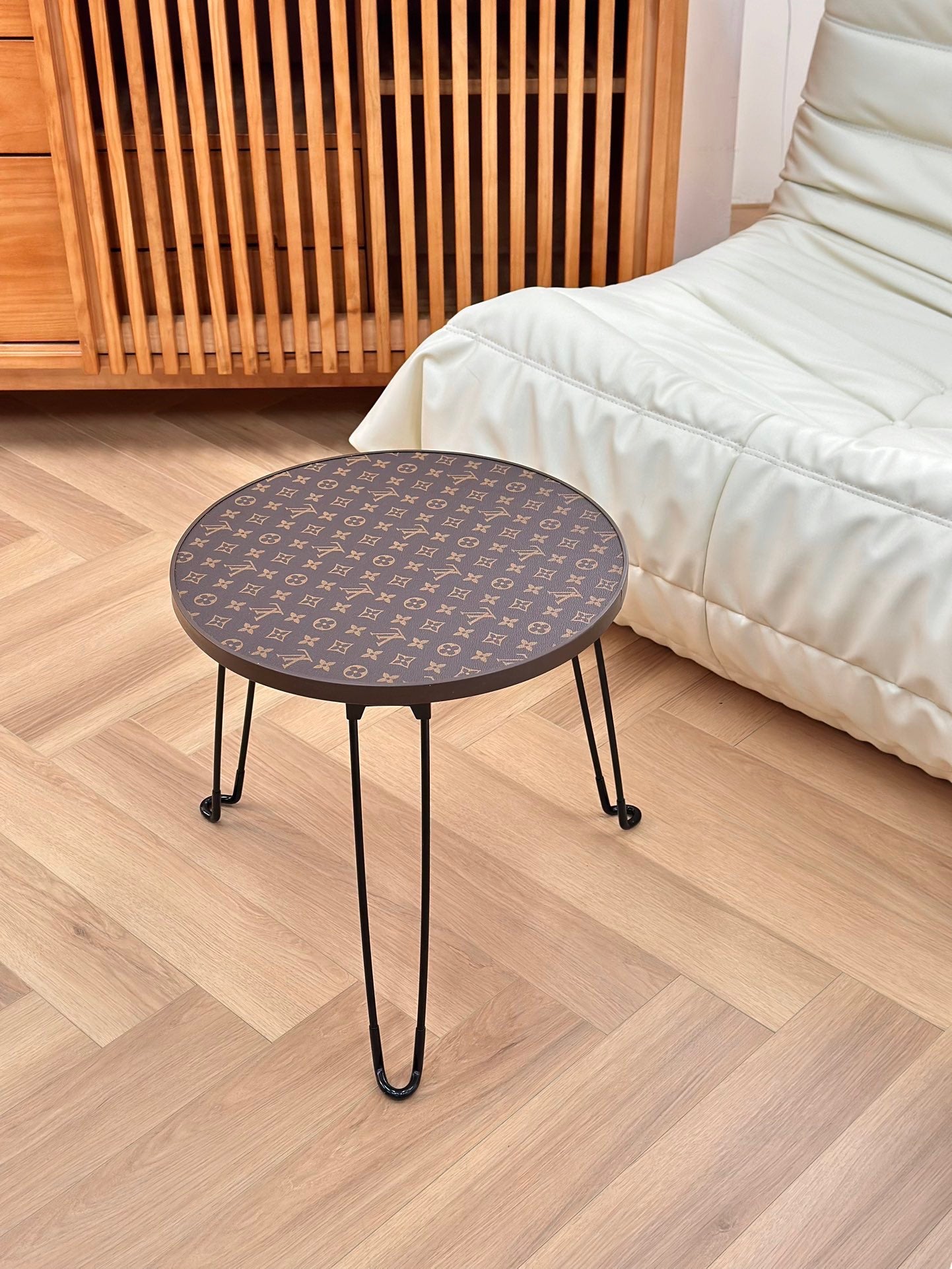 Handmade Classic Custom LV Folding Round Table