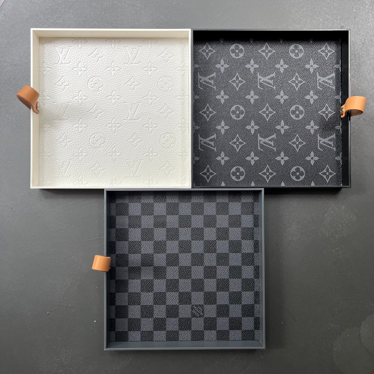 White/Black/Grey LV Square Tray