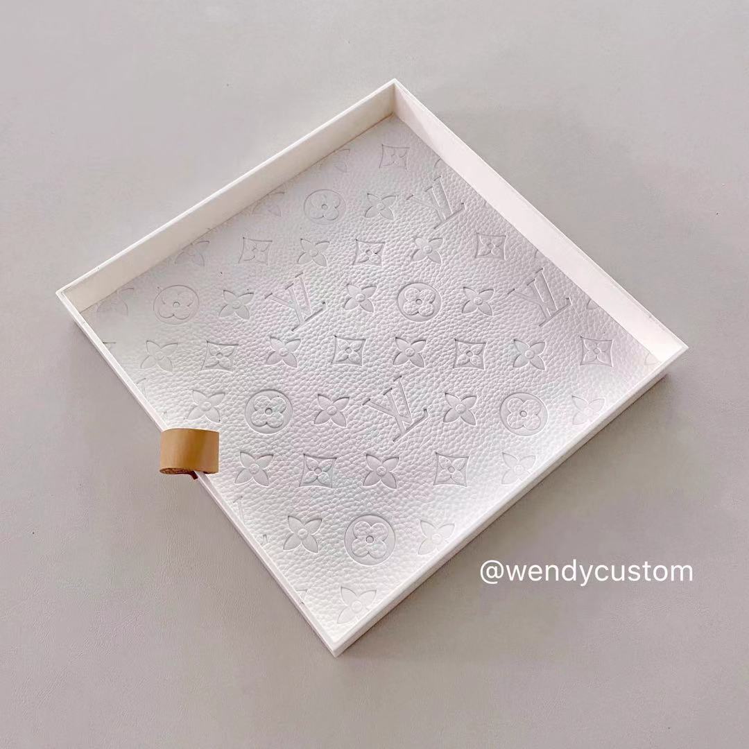 White/Black/Grey LV Square Tray – WendyCustom